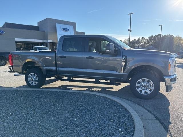 new 2024 Ford F-250 car, priced at $52,600