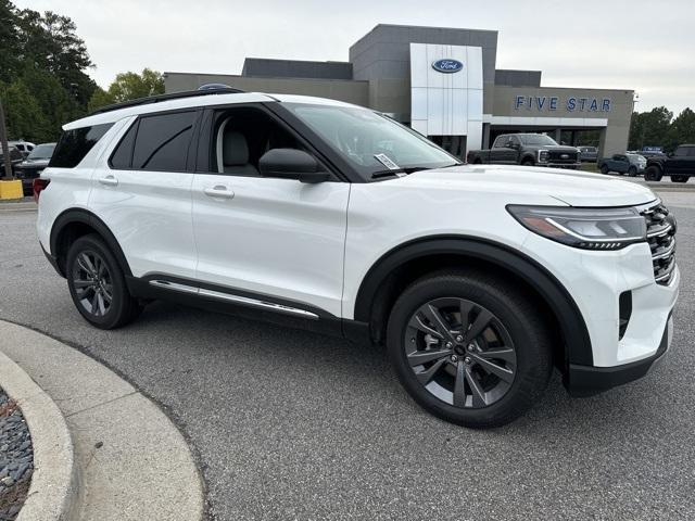 new 2025 Ford Explorer car, priced at $43,985