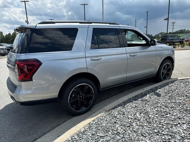 new 2024 Ford Expedition car, priced at $66,970