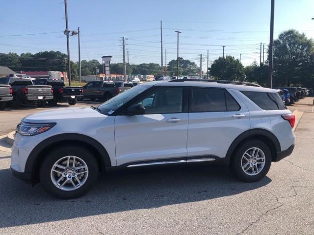 new 2025 Ford Explorer car, priced at $40,265