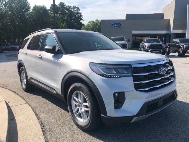 new 2025 Ford Explorer car, priced at $40,265