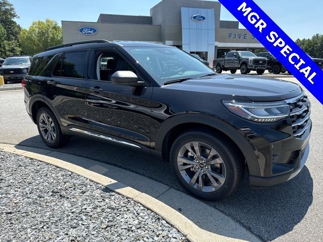 new 2025 Ford Explorer car, priced at $40,105