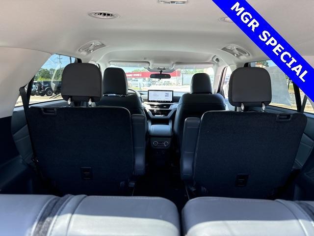 new 2025 Ford Explorer car, priced at $40,105