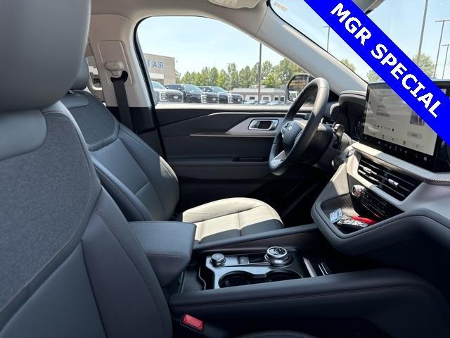 new 2025 Ford Explorer car, priced at $40,105