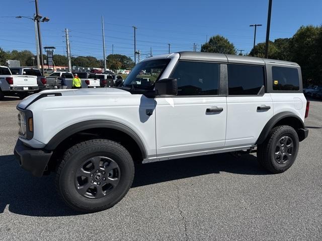 new 2024 Ford Bronco car, priced at $43,595