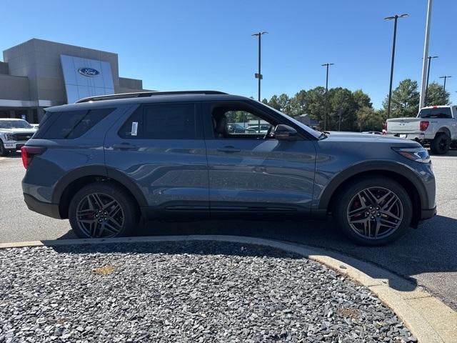 new 2025 Ford Explorer car, priced at $54,990