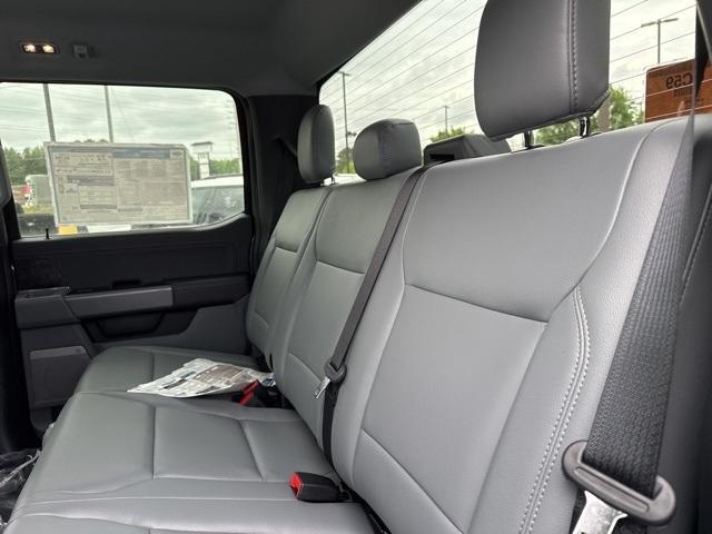new 2025 Ford F-150 Lightning car, priced at $69,618