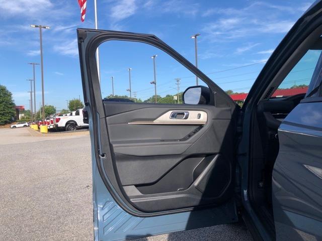 new 2025 Ford Explorer car, priced at $37,240