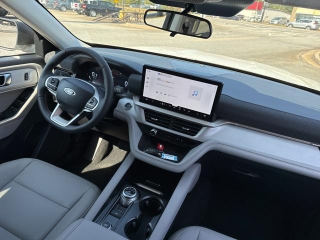 new 2025 Ford Explorer car, priced at $39,060