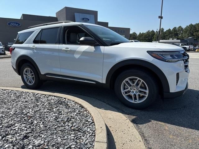 new 2025 Ford Explorer car, priced at $39,060