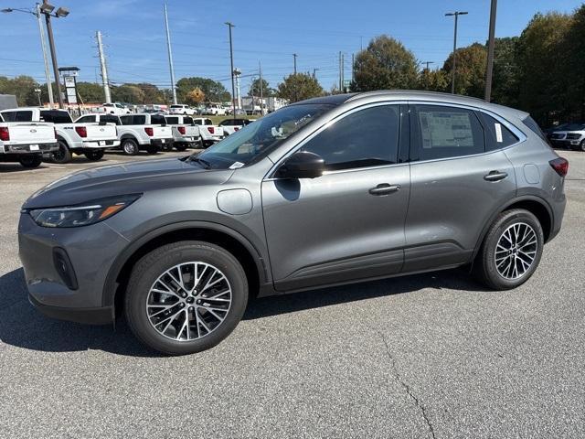 new 2025 Ford Escape car, priced at $43,015