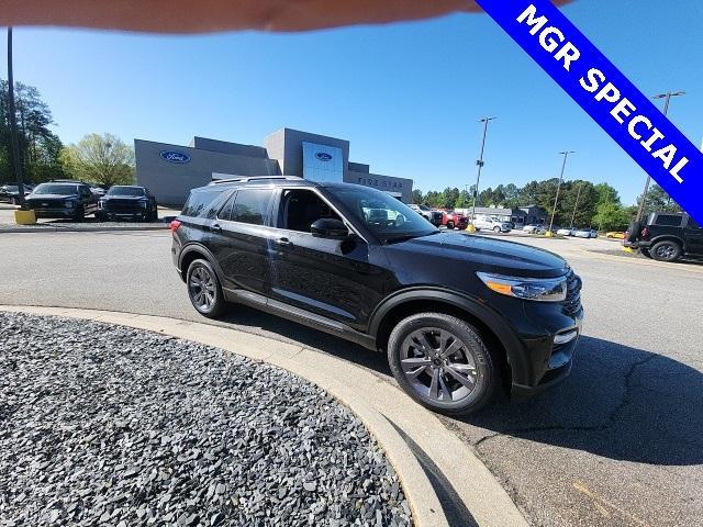 new 2024 Ford Explorer car, priced at $40,470