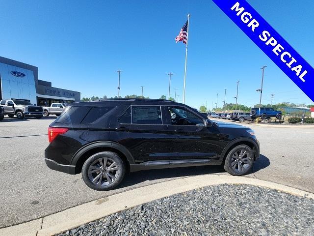 new 2024 Ford Explorer car, priced at $40,470