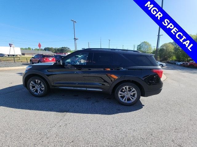 new 2024 Ford Explorer car, priced at $40,470