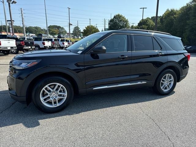 new 2025 Ford Explorer car, priced at $38,300