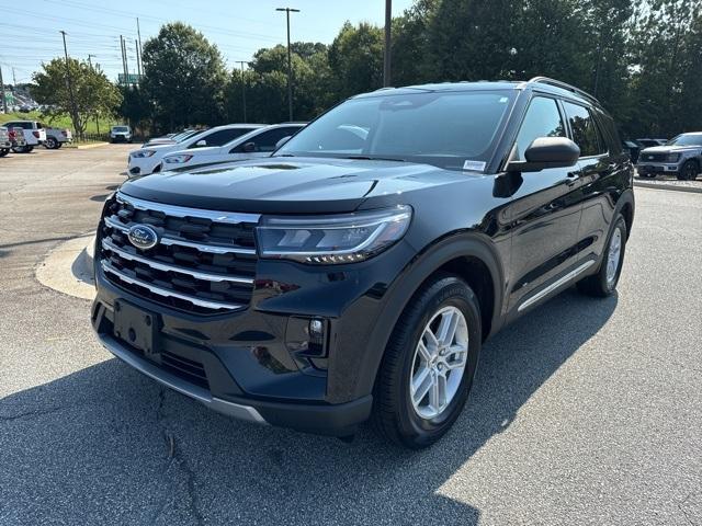 new 2025 Ford Explorer car, priced at $38,300