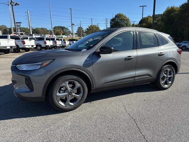 new 2025 Ford Escape car, priced at $29,815