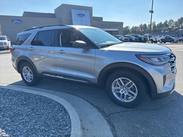 new 2025 Ford Explorer car, priced at $40,210