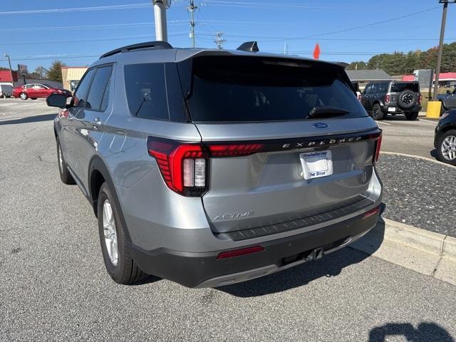 new 2025 Ford Explorer car, priced at $40,210