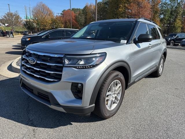 new 2025 Ford Explorer car, priced at $40,210