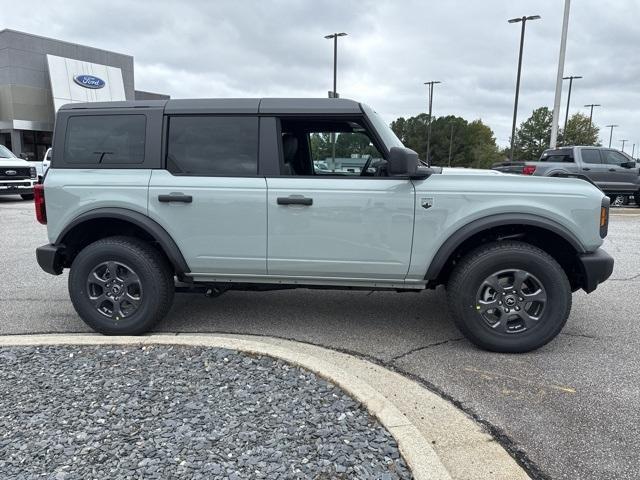 new 2024 Ford Bronco car, priced at $41,995