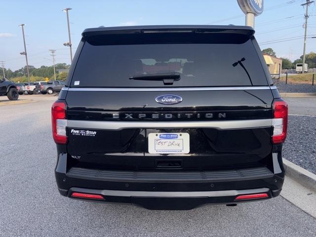 used 2024 Ford Expedition car, priced at $47,179
