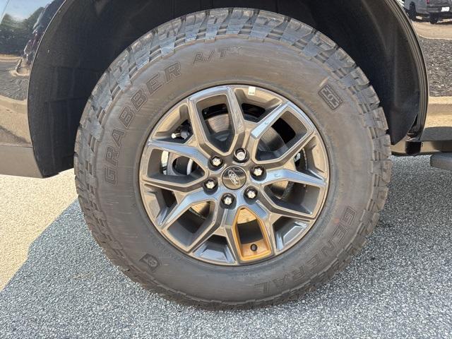 new 2025 Ford Expedition car, priced at $79,305