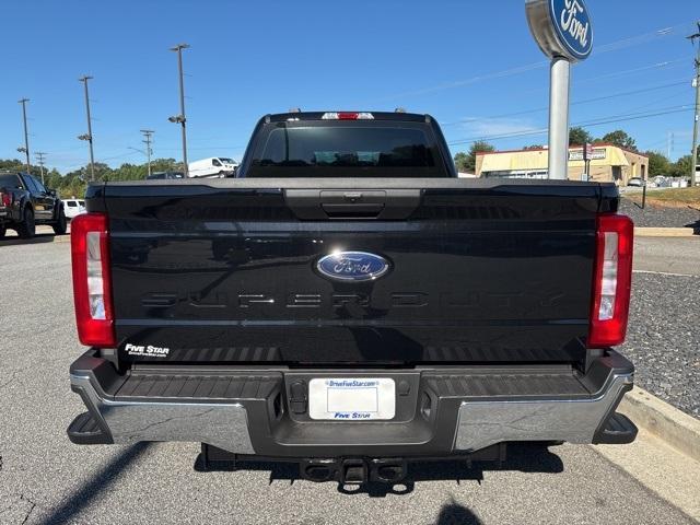 new 2025 Ford F-350 car, priced at $63,125