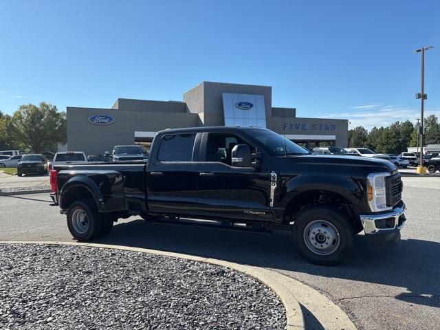 new 2025 Ford F-350 car, priced at $63,125