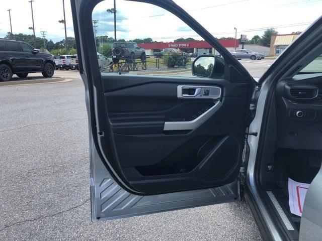 used 2022 Ford Explorer car, priced at $29,584