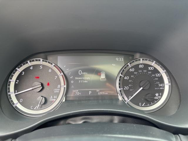 used 2024 Toyota Highlander car, priced at $37,999