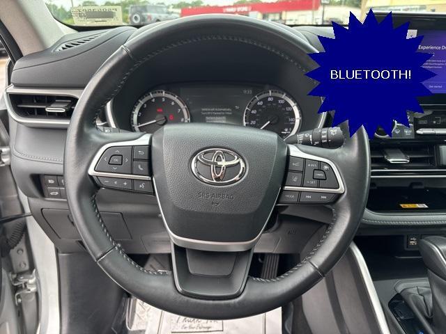 used 2024 Toyota Highlander car, priced at $37,999