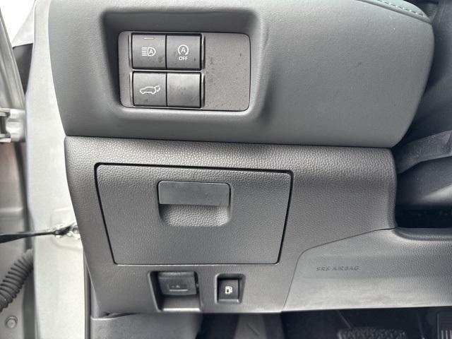 used 2024 Toyota Highlander car, priced at $37,999