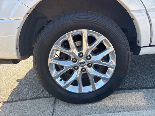 used 2016 Ford Expedition car, priced at $14,254