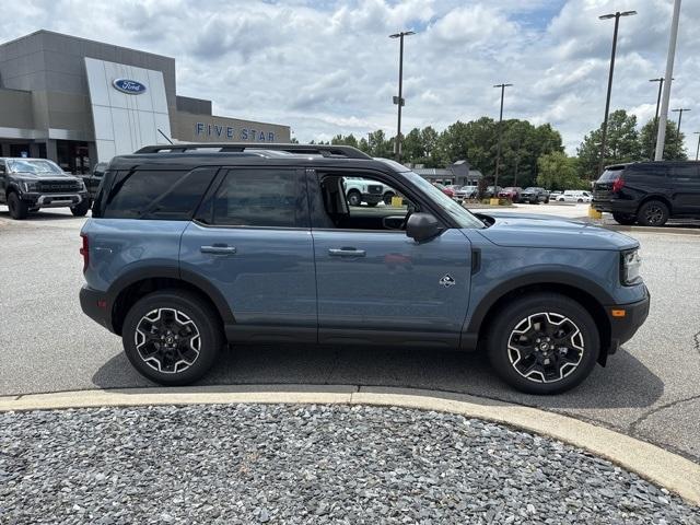 new 2025 Ford Bronco Sport car, priced at $37,980