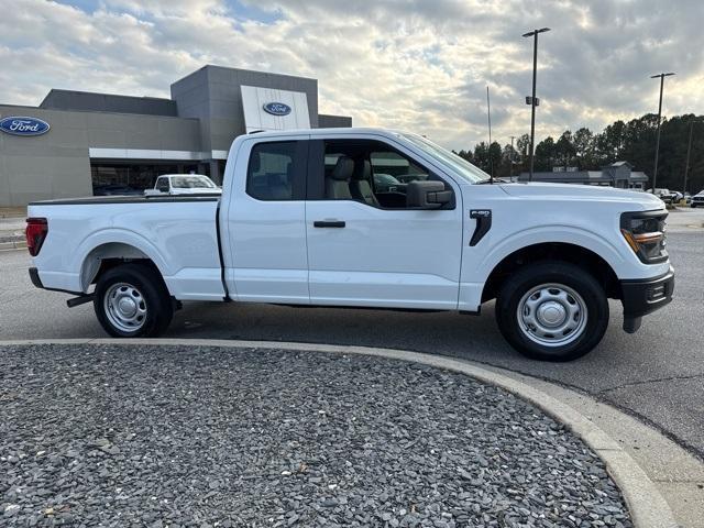 new 2024 Ford F-150 car, priced at $38,000