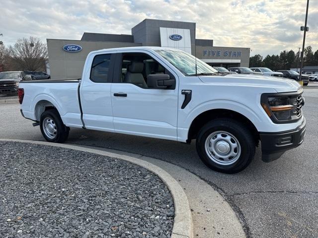 new 2024 Ford F-150 car, priced at $38,000