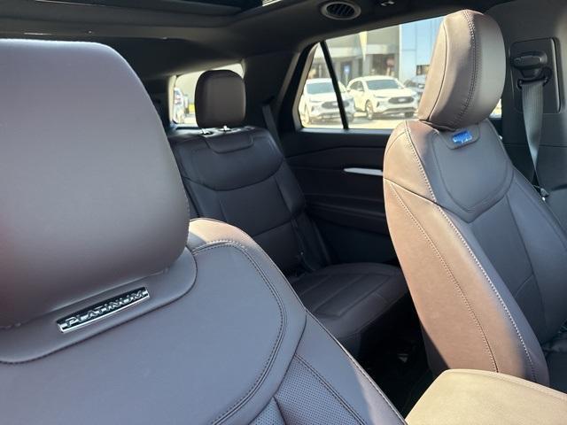 new 2025 Ford Explorer car, priced at $48,710