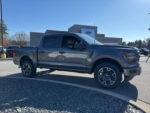 new 2024 Ford F-150 car, priced at $45,030