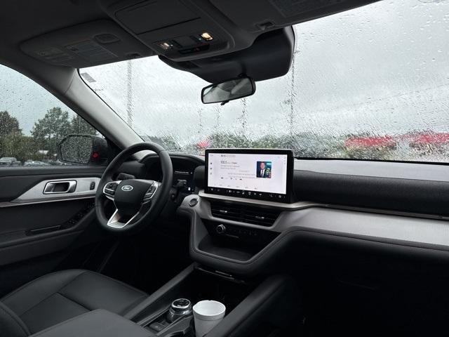 new 2025 Ford Explorer car, priced at $39,300
