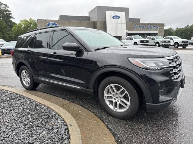 new 2025 Ford Explorer car, priced at $39,300