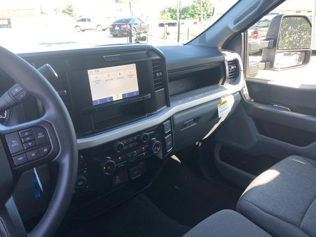 new 2025 Ford F-250 car, priced at $62,115