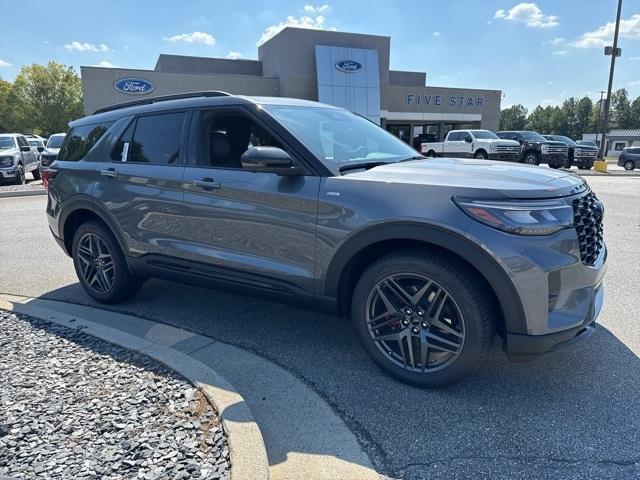 new 2025 Ford Explorer car, priced at $47,740