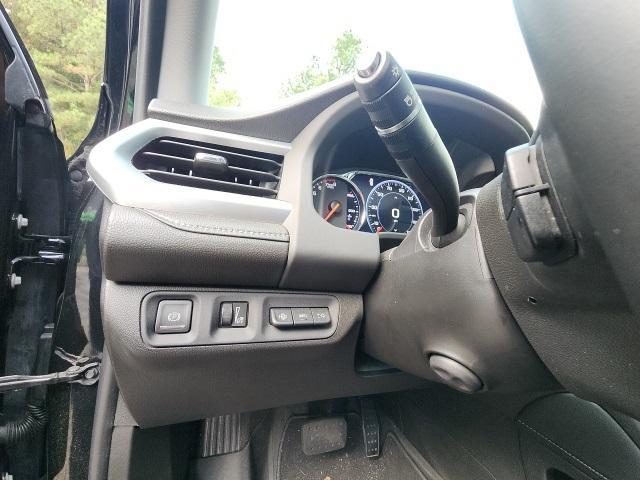 used 2023 GMC Acadia car, priced at $30,801