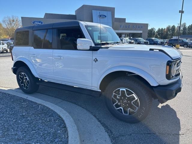 new 2024 Ford Bronco car, priced at $50,205