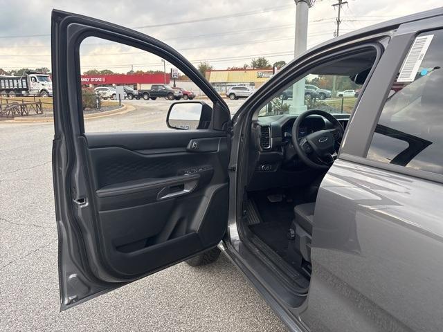 new 2025 Ford Ranger car, priced at $35,775