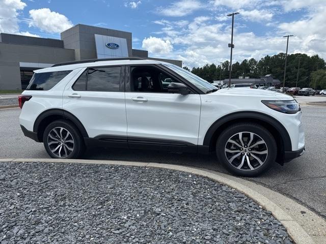 new 2025 Ford Explorer car, priced at $43,870