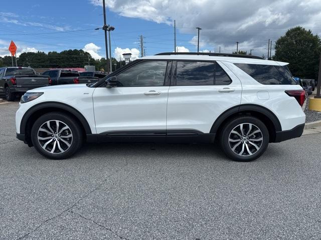 new 2025 Ford Explorer car, priced at $43,870