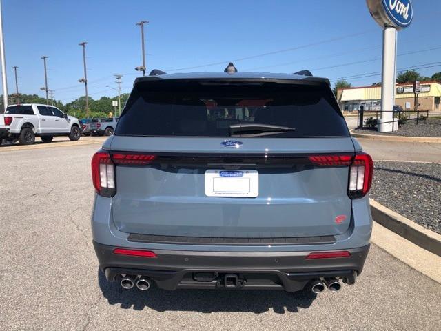 new 2025 Ford Explorer car, priced at $55,406
