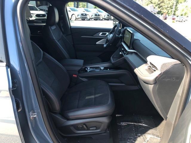 new 2025 Ford Explorer car, priced at $55,406